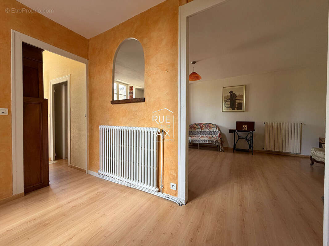 Propriété de caractère - Saint-Maixent-l'École  - 8 chambres - 309m² - photo 13