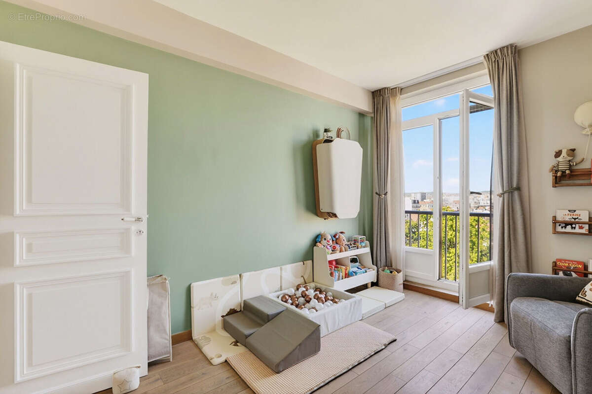 Appartement à COLOMBES