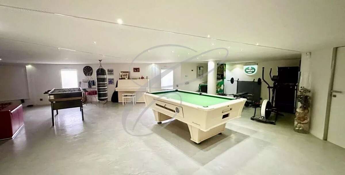 Appartement à ROQUEBRUNE-CAP-MARTIN
