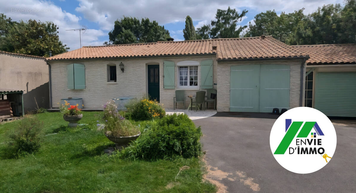 Maison à MAGNE