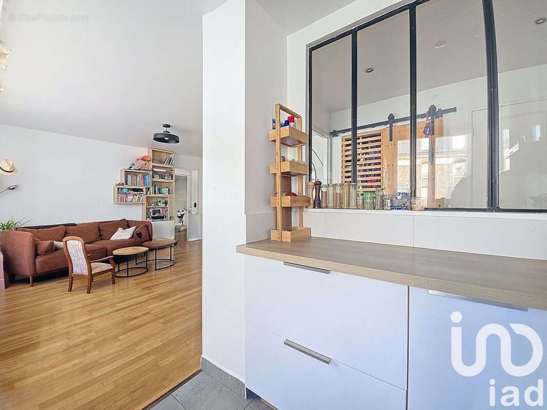 Photo 3 - Appartement à SURESNES