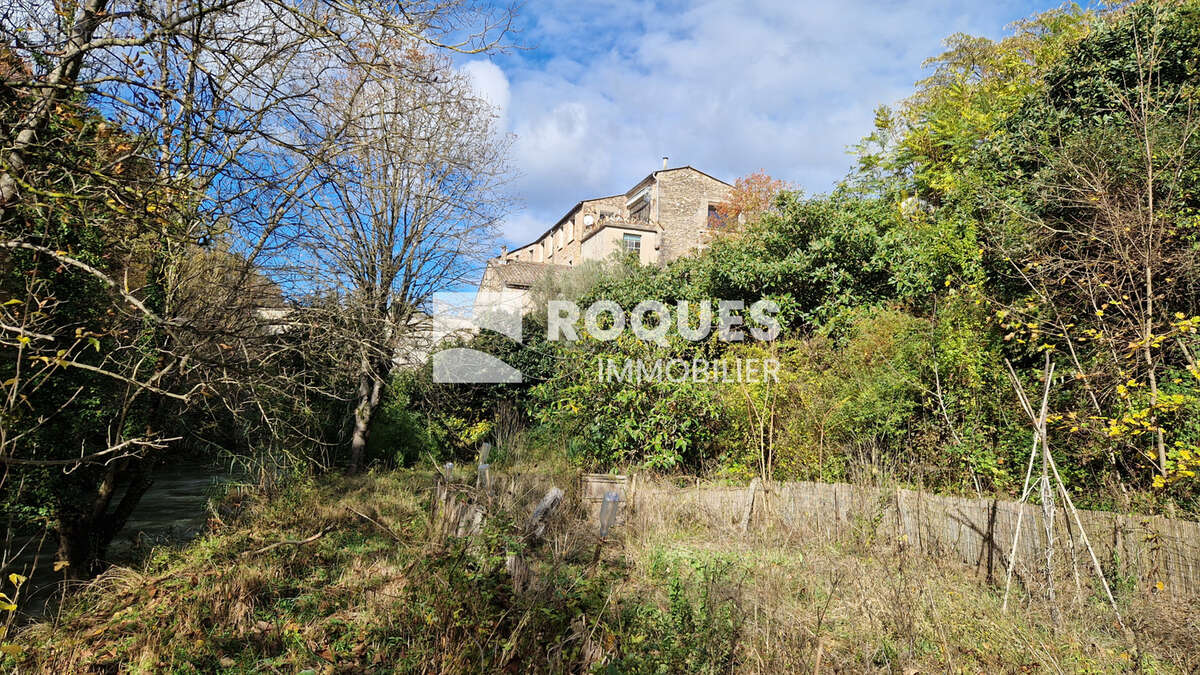 A VENDRE, proche Lodève, ensemble immobilier en pierre d'une surface totale de 995 m2 sur 3008 m2 de terrain - photo 17