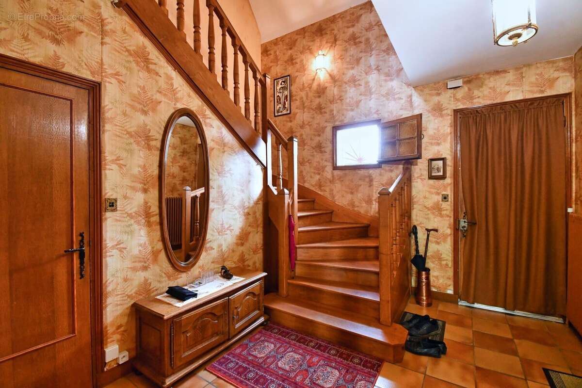 Maison 185 m² à Saint-Prix  - photo 9