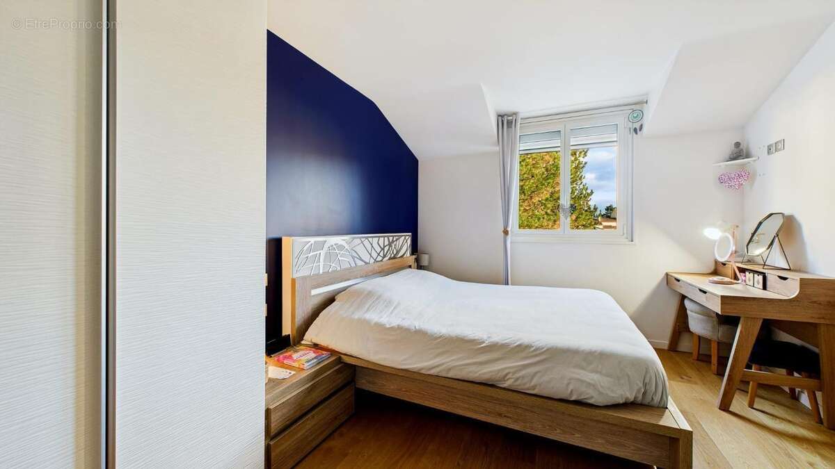 Appartement à GUILHERAND-GRANGES