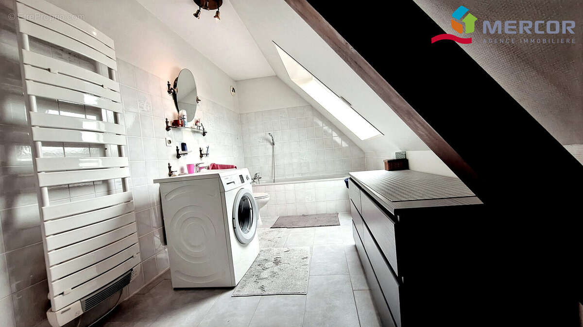 Salle de bain - Appartement à ECKBOLSHEIM