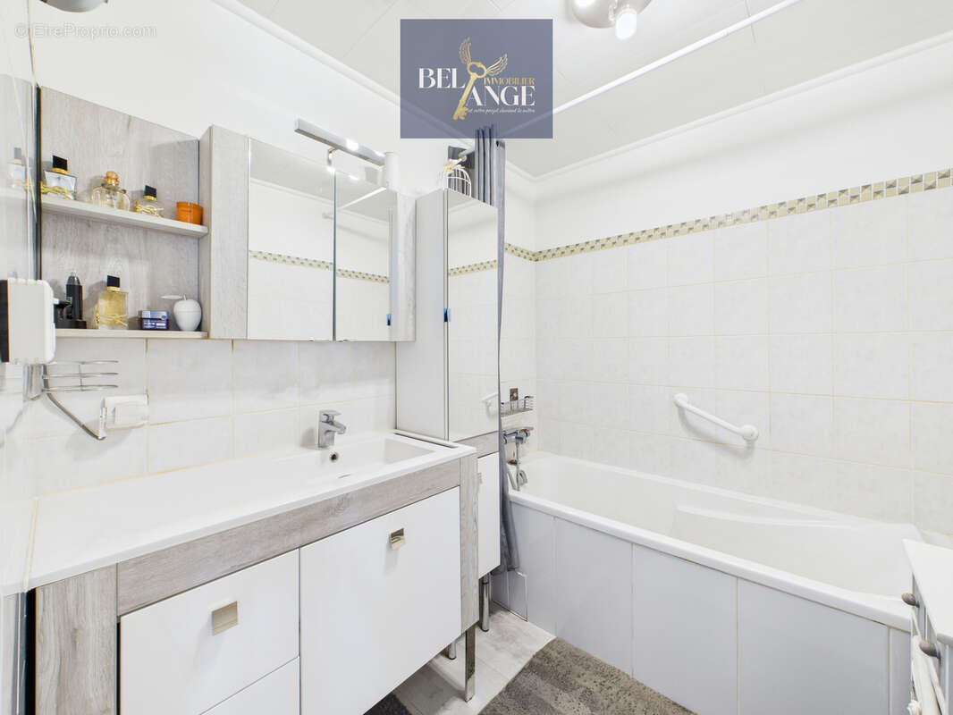 Maison à VALLON-PONT-D&#039;ARC