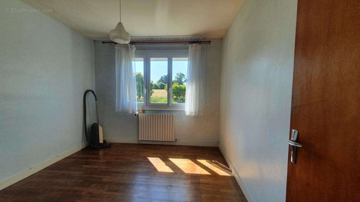 Maison 139 m² à Gourin  - photo 4