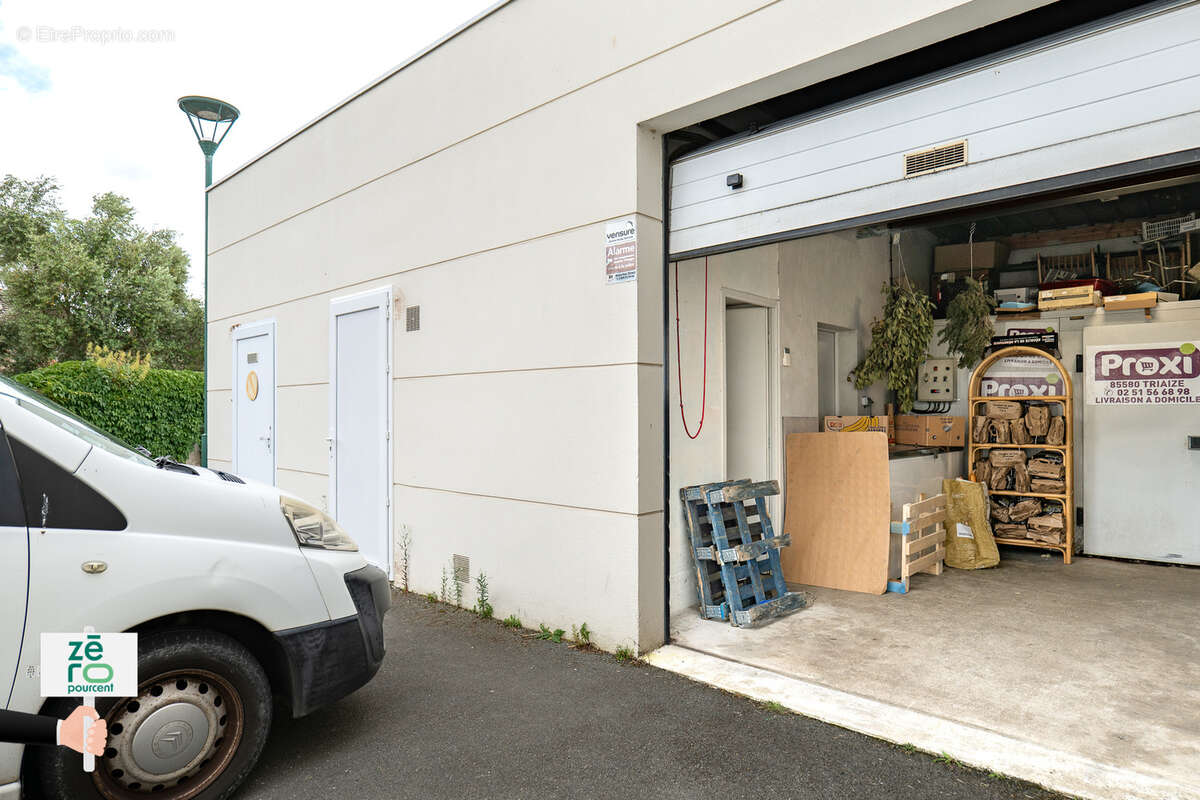 Commerce à TRIAIZE