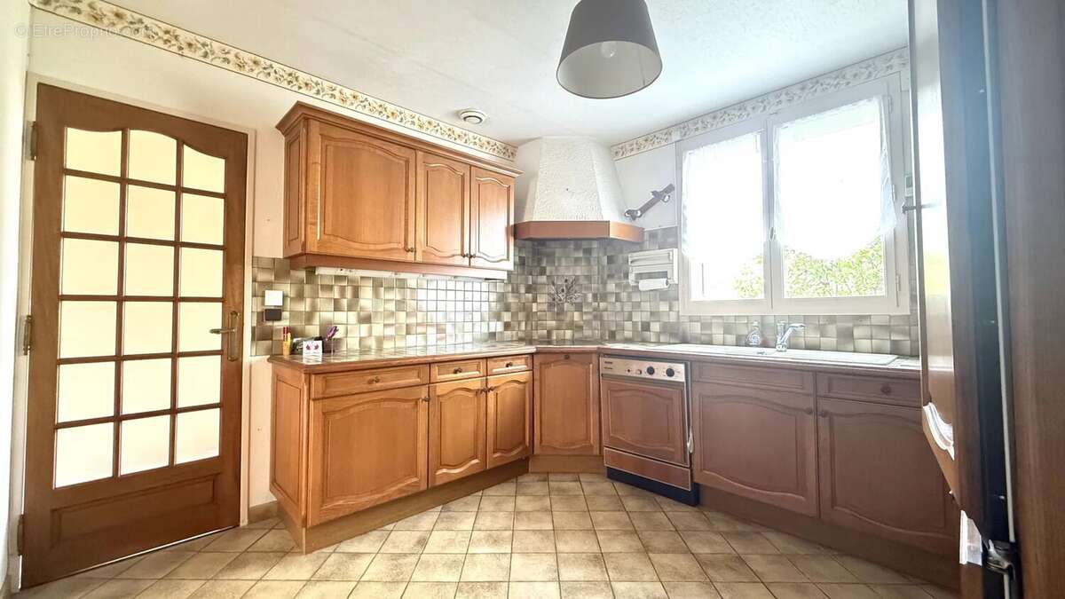 Maison à BOUFFEMONT