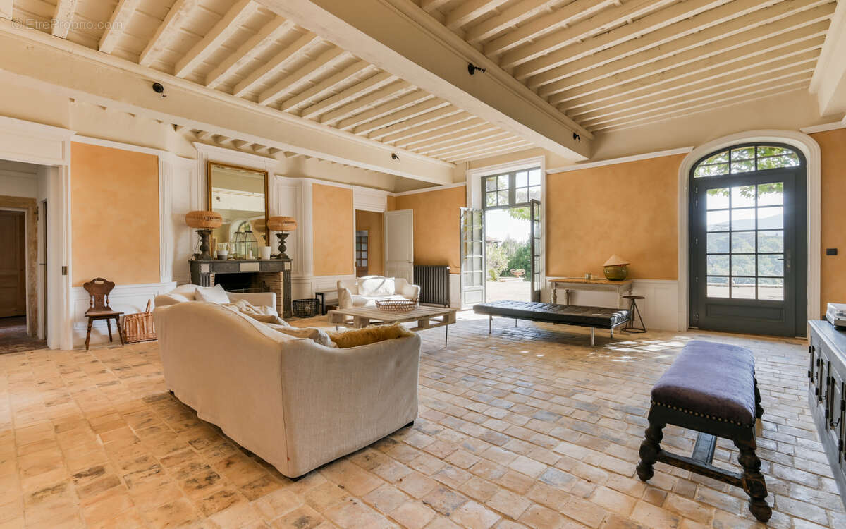 Maison à MARCILLY-D&#039;AZERGUES