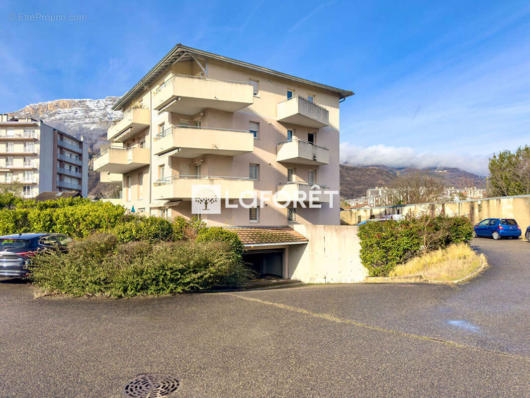 Appartement à ECHIROLLES