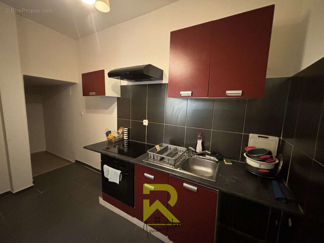 Immeuble de rapport  loue 5 logements - photo 6