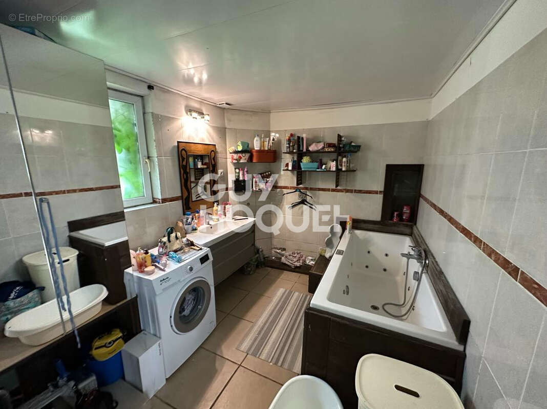 Appartement à BOUQUEHAULT