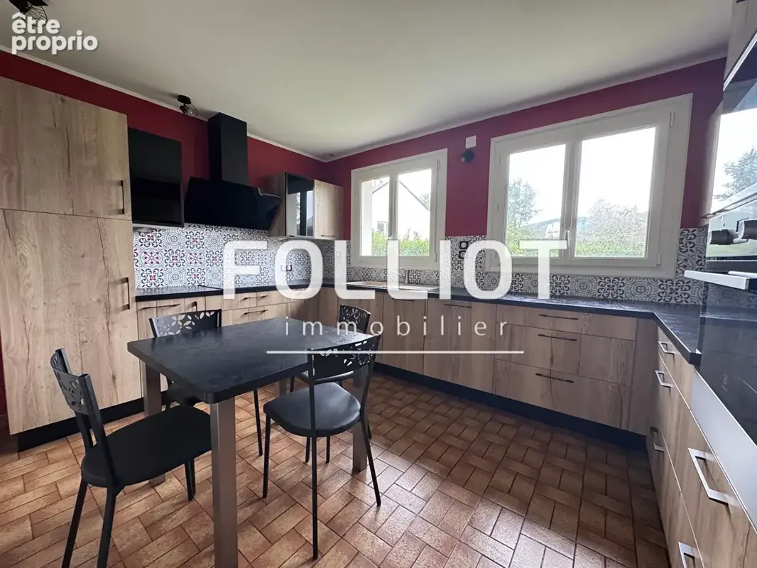 Maison de 6 pièces - centre de Coutances , à vendre - photo 2