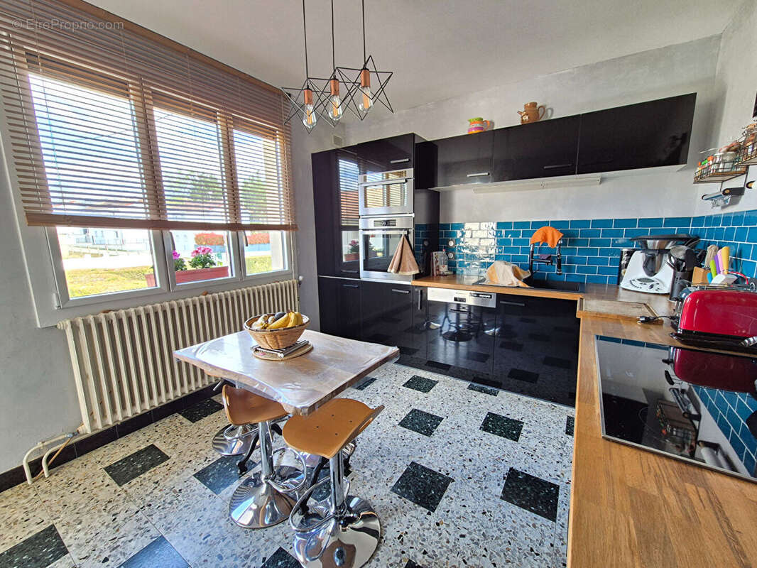 Maison 186m² à ceyzériat - photo 9