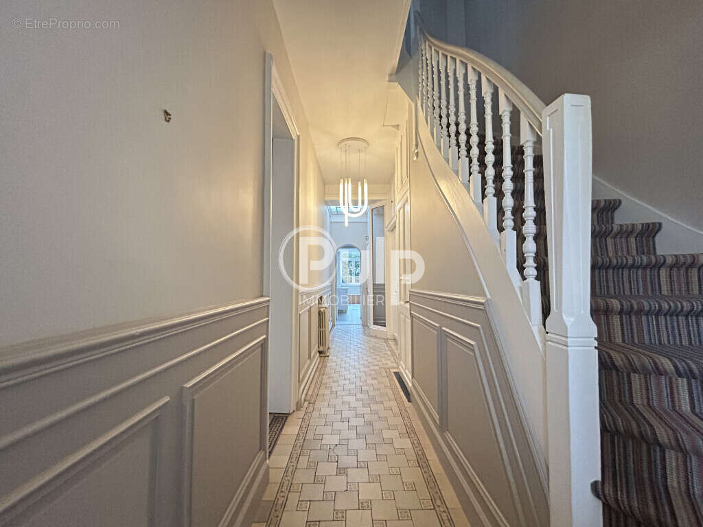 Maison à LA MADELEINE