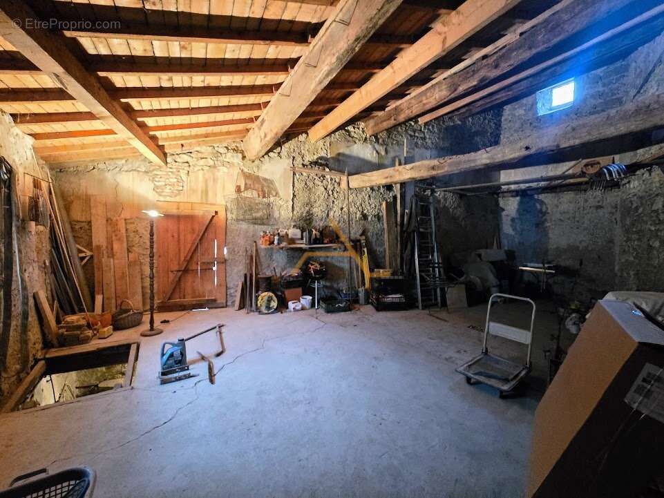 Maison à PUY-SAINT-MARTIN