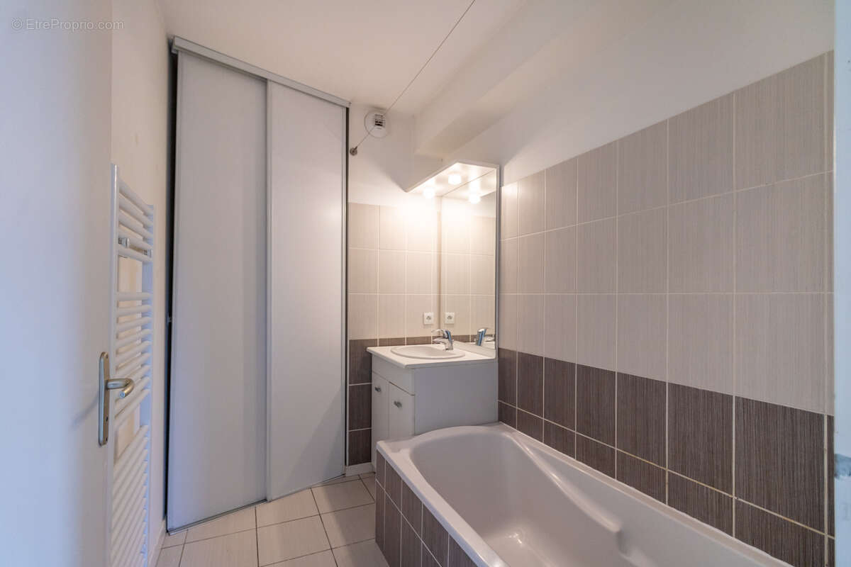 Appartement à SAINTES