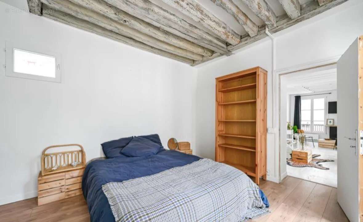 Appartement à PARIS-11E