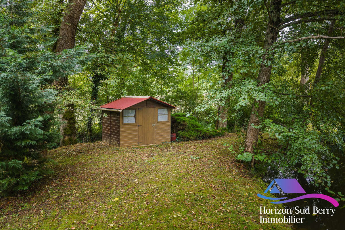 Terrain à FOUGEROLLES