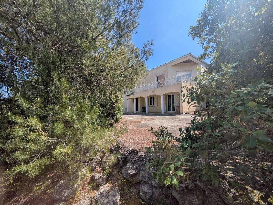 Maison à SUSSARGUES