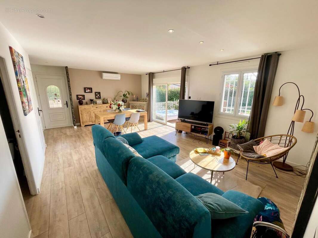 Photo 3 - Maison à PUGET-SUR-ARGENS