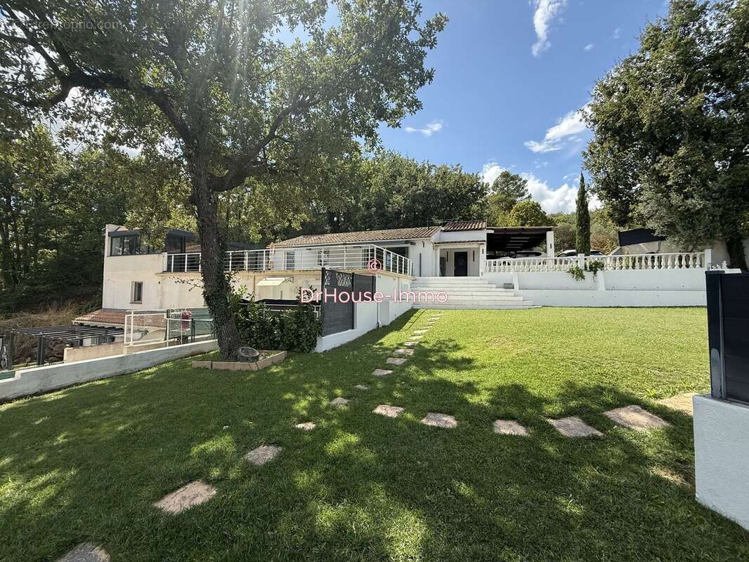 Maison à SAINT-MAXIMIN-LA-SAINTE-BAUME