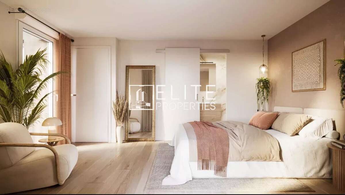 Appartement à CHATEAUNEUF-GRASSE