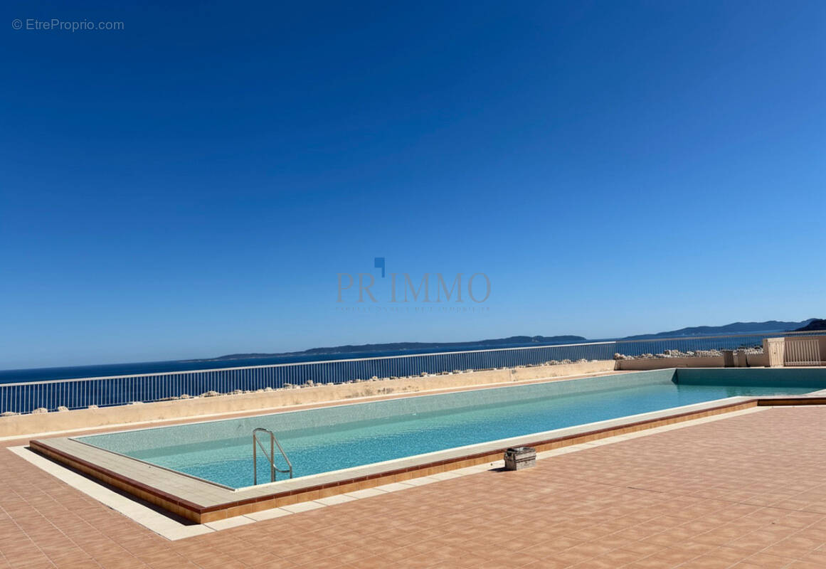 Appartement à BORMES-LES-MIMOSAS