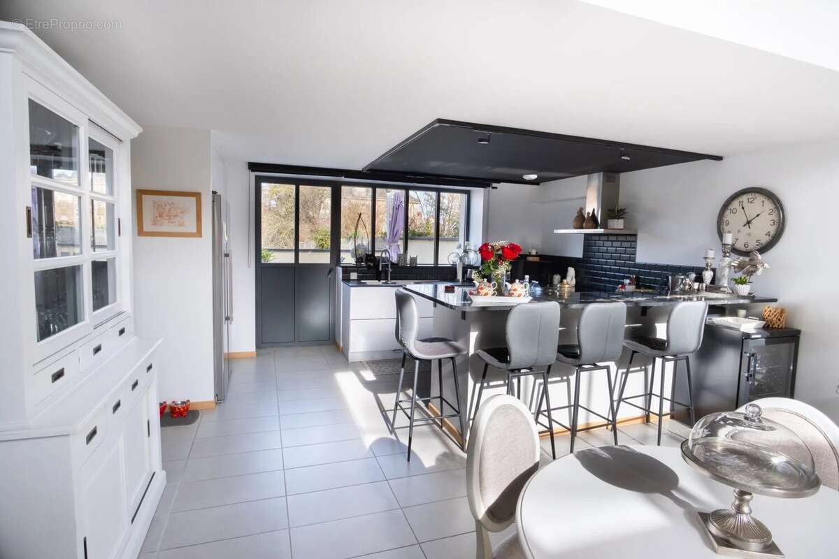 COURSEULLES SUR MER - Loft 107m² avec terrasses et parking - photo 5
