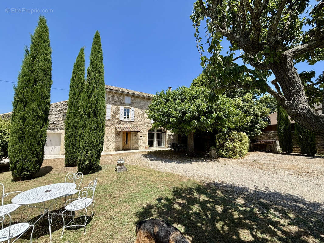 Maison à GRIGNAN