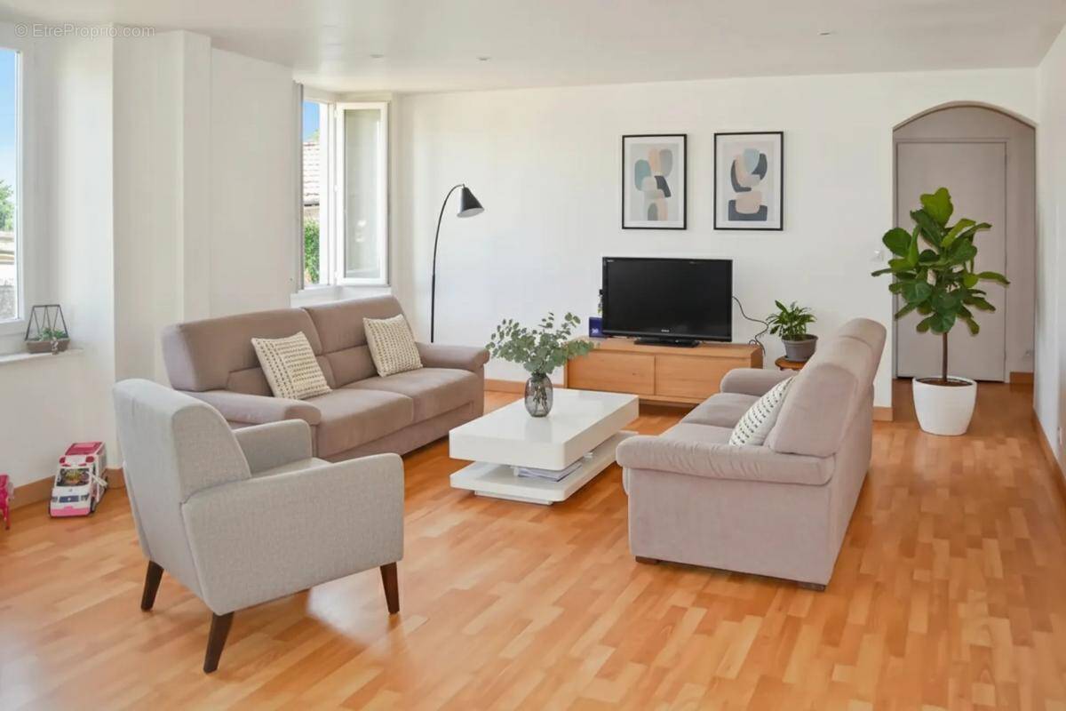 Maison à MIRAMONT-DE-COMMINGES