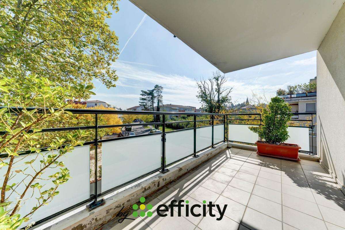 Appartement à SAINT-BONNET-DE-MURE