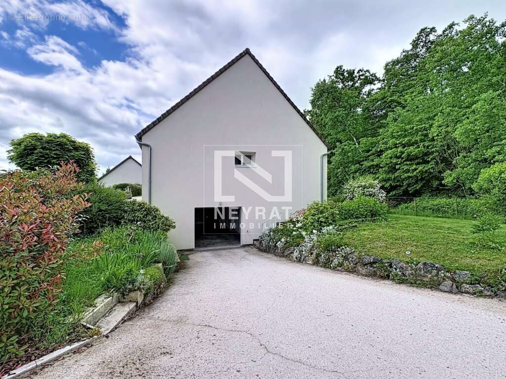 Maison à CURGY