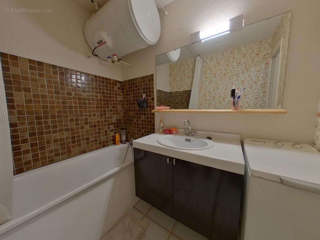 Appartement à ENCHASTRAYES