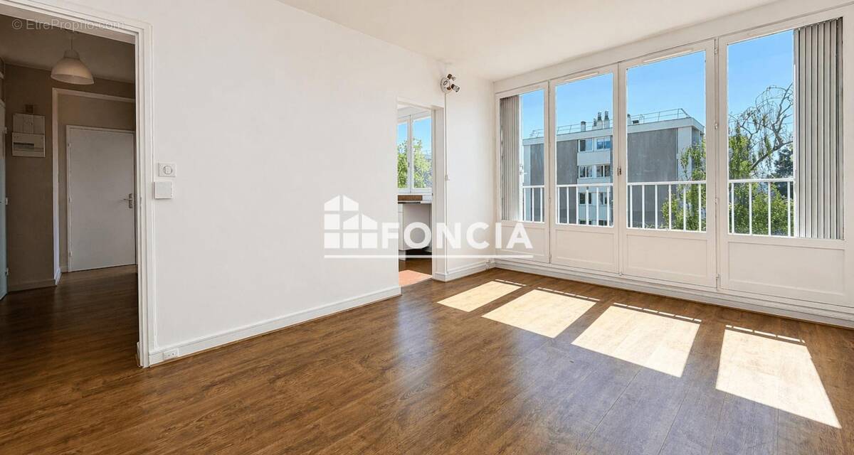 Appartement à CARRIERES-SUR-SEINE