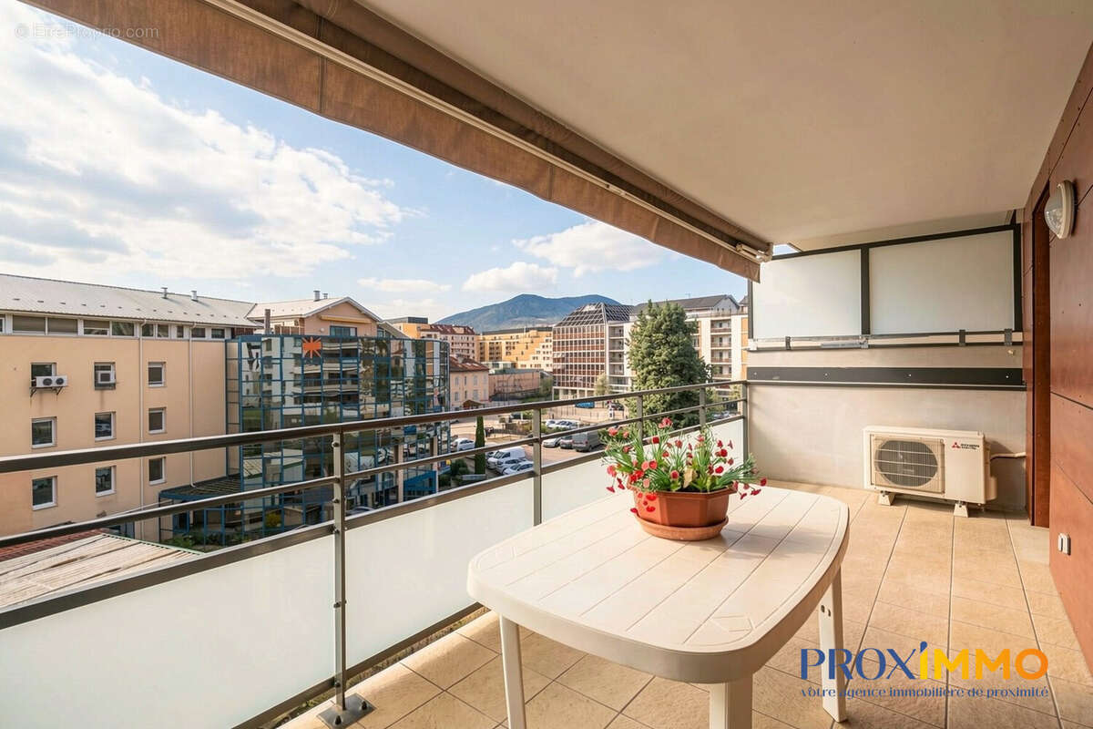 Appartement à VOIRON