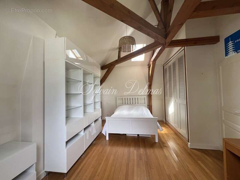 Maison à vendre 8 pièces SAINT CYR SUR LOIRE (37) - photo 11
