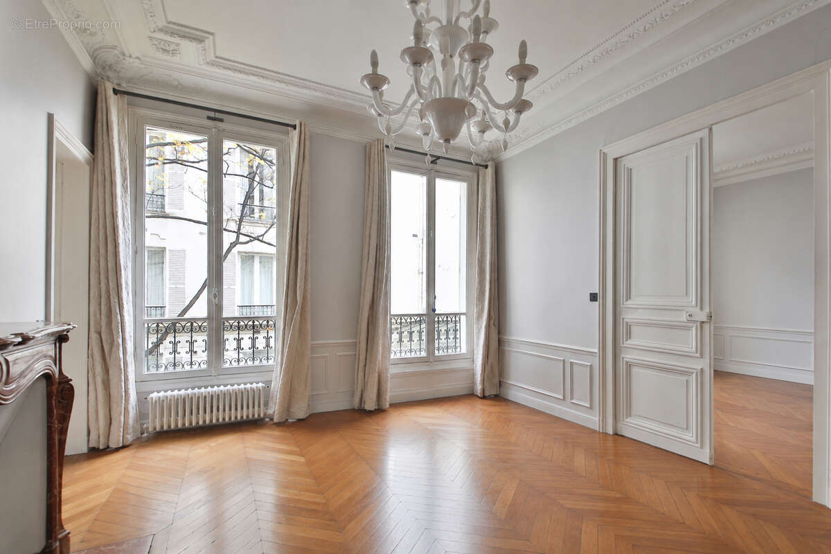 Appartement à PARIS-5E