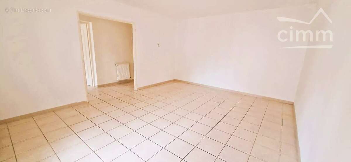 Appartement à LA TOUR-DU-PIN