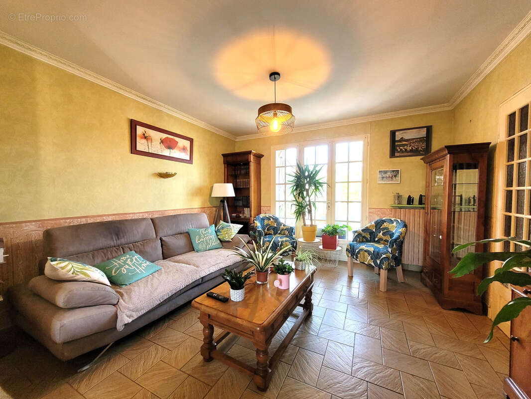 Maison à BAGUER-PICAN