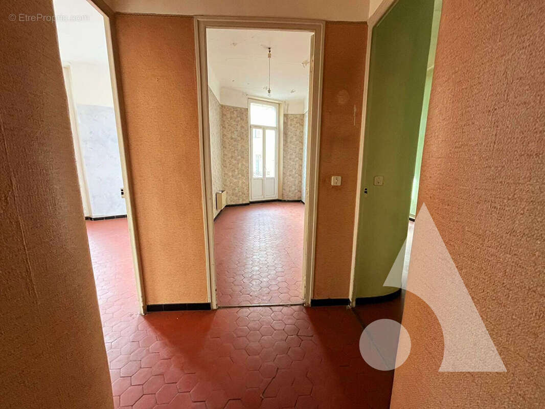 Appartement à SALERNES