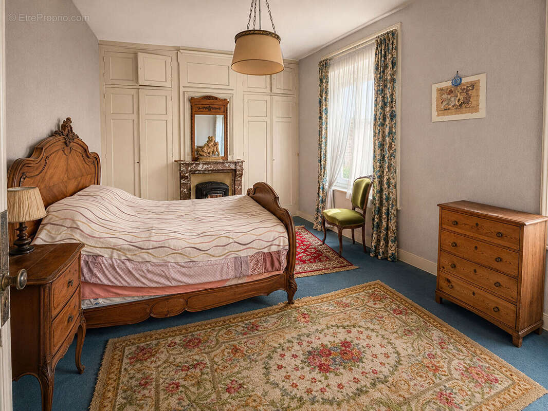 Maison bourgeoise mitoyenne 8 pièces, 4 chambres avec jardin - photo 7