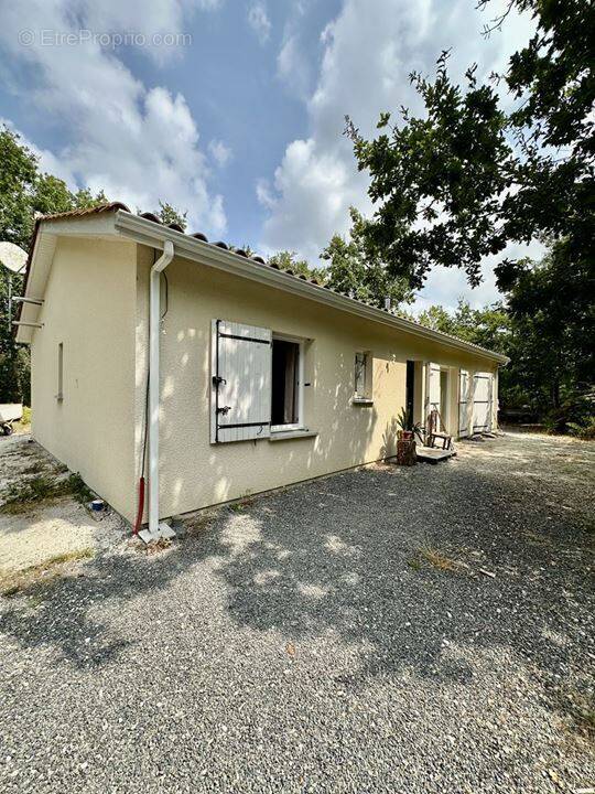 Maison à GRAYAN-ET-L'HOPITAL