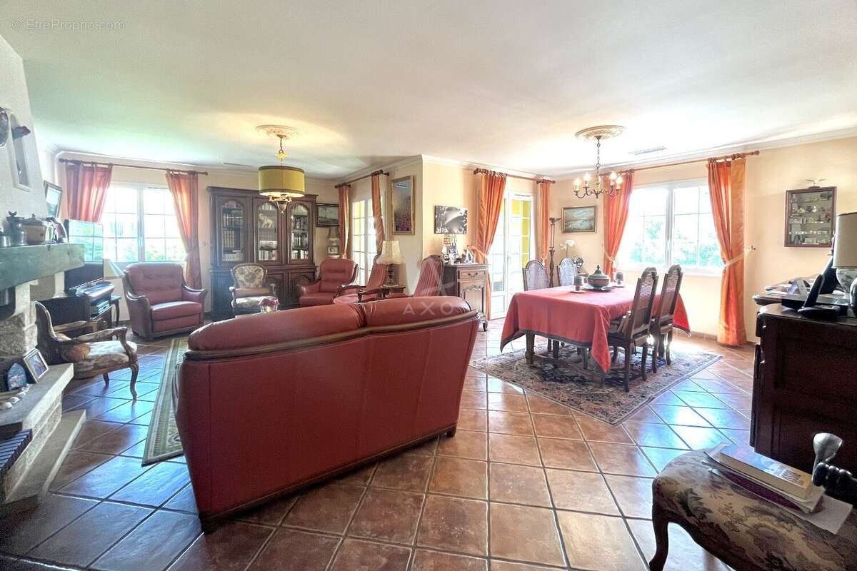 Villa avec piscine de plain pied - photo 10