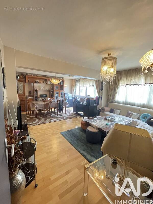 Photo 1 - Appartement à CLICHY