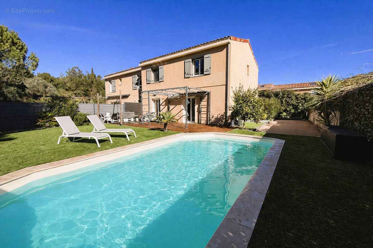 Maison à ENSUES-LA-REDONNE