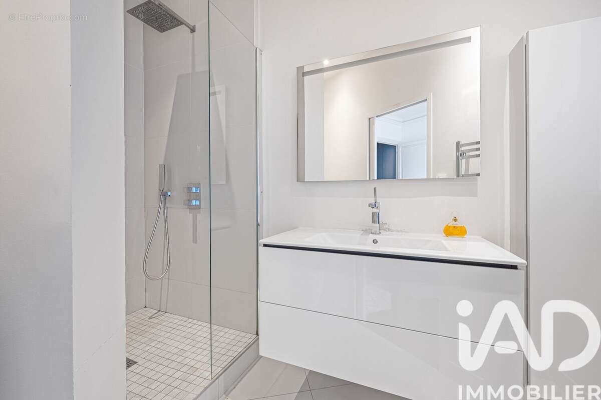 Photo 8 - Appartement à PARIS-16E