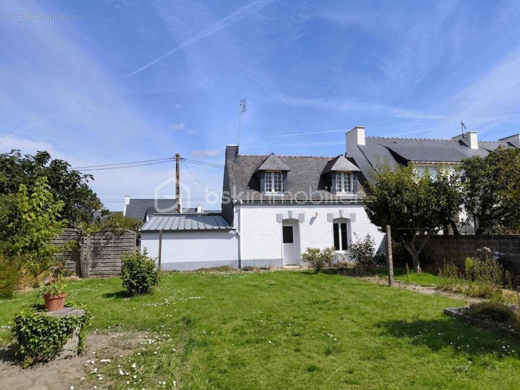 Maison à PLOUHINEC