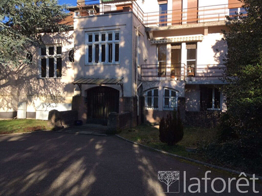 Appartement à THAON-LES-VOSGES